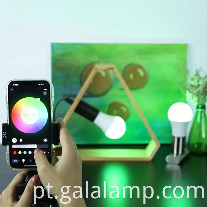 Smart RGBW LED bulbo com controle de voz para iluminação doméstica